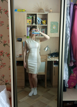 Ділове жіноче плаття бежево біле офісне3 фото