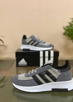 Adidas (сіро-білі)