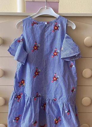 Zara прекрасное платье с вышитыми цветами девочке 7-8 лет2 фото
