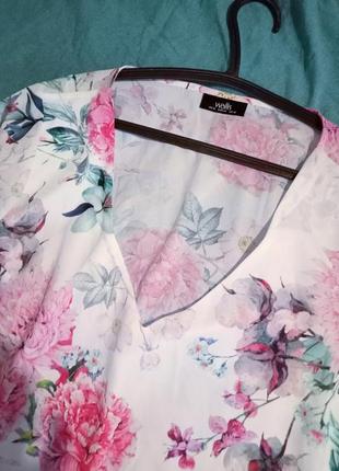 Очень красивая легкая блуза с цветочным принтом,50-54разм.,wallis5 фото