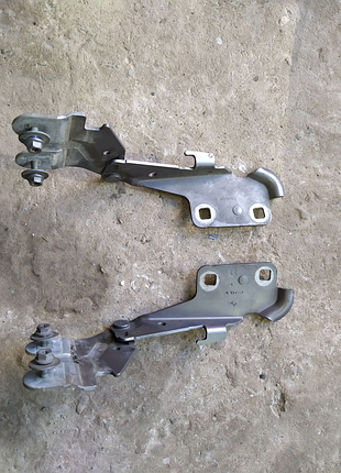 Петлі капота