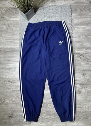 Оригинальные, спортивные штаны от бренда “adidas – vintage”