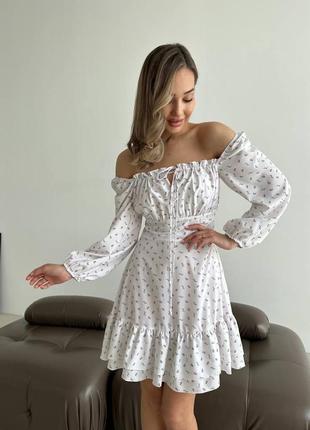 Нежное белое платье мини свободного кроя в цветочный принт, с длинными рукавами, легкое стильное качественное