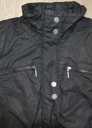 Демі куртка на синтепоні ф. tom tailor р. с-м у відмінному стані2 фото