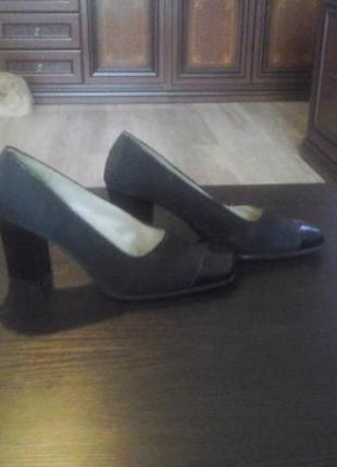 Жіночі туфлі (україна)2 фото