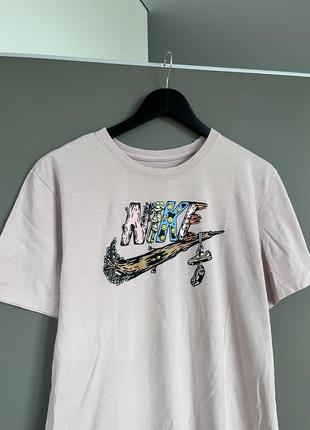 Nike футболка с интересным принтом5 фото