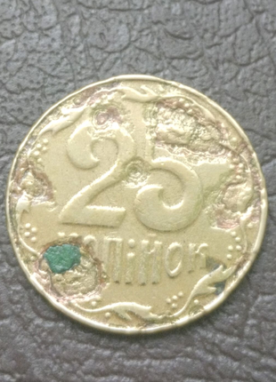 Монета украины 25 копеек 2006 года3 фото