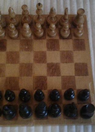Настільні ігри шашки шашки шахи та доміно3 фото