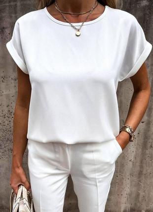 Жіноча літня блузка з гарним вирізом крапелька на спині з тканини софт розміри 42-56
