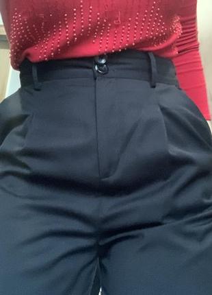 Брюки-бананы хит этого сезона