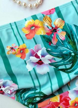 Очаровательные тропические цветочные плавки с оборками низ купальника matalan uk145 фото