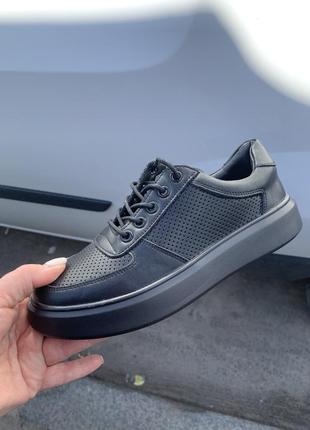 Хіт 🔥! чорні шкіряні кросівки зі сквозною перфорацією 1200 грн4 фото