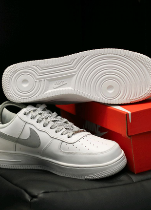 Женские кроссовки nike air force 1 reflective6 фото