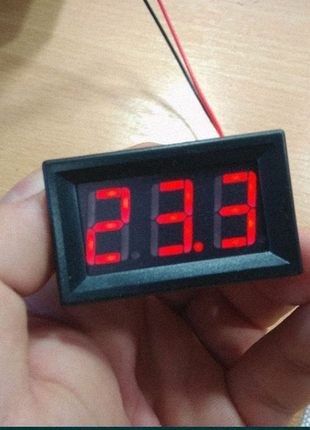Термометр вбудований цифровий 
живлення 6v - 12 v5 фото