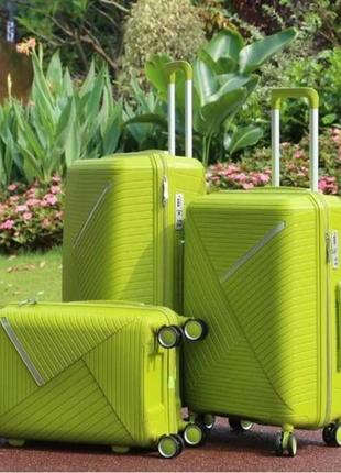 Набір пластикових валіз ,  2е sigma,(l+m+s), 4 колеса, 8 кольорів2 фото