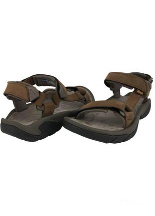 Чоловічі шкіряні туристичні сандалі teva fi 5  43 не geox