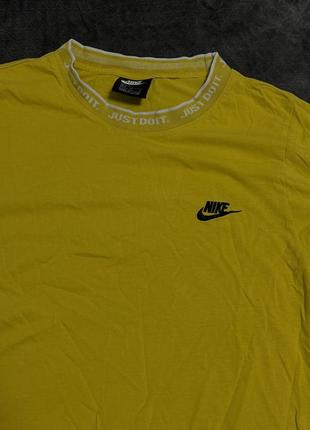 Nike t shirt