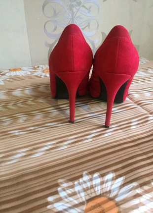 Продам жіночі туфлі bershka3 фото