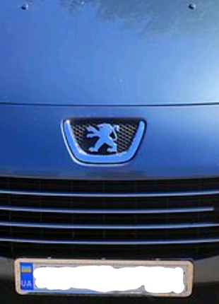 Молдинг решетки радиатора peugeot 307