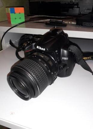 Дзеркальний фотоапарат nikon d5000 18-55mm