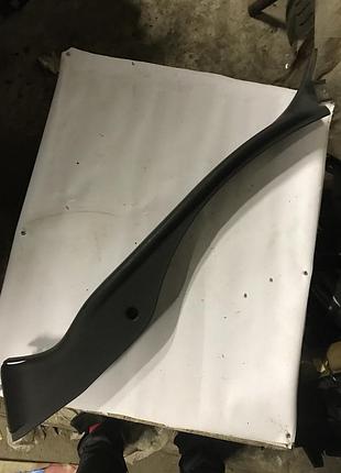 Накладка порога внутрішня задніх пасажирів опель омега б