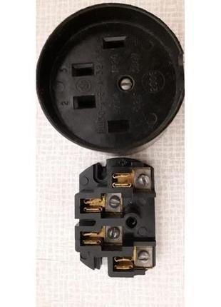 Розетка силова, трифазна