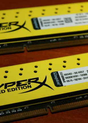 Kingston 4+4 limited edition navi ddr3 1600mhz