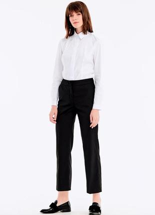 Черные зазауженнные брюки с атласными лампасами