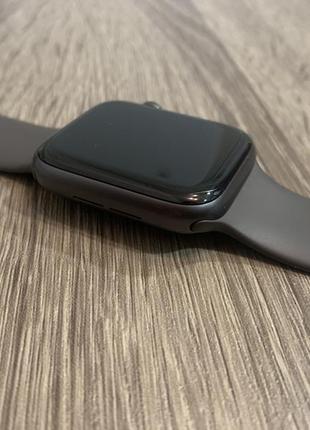 Apple watch 4