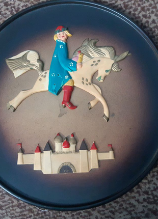 Картина радянська, пластмасова