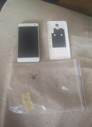 Телефон xiomi .mi 4