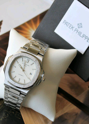 Наручний годинник patek philippe nautilus silver&white1 фото