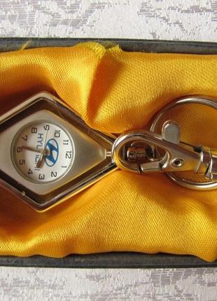 Брелок - годинник для ключів, в коробці,5 фото