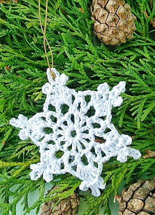 Вязаные снежинки