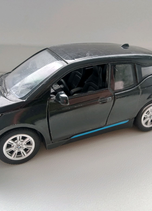 Игрушка bmw i3. 1/32