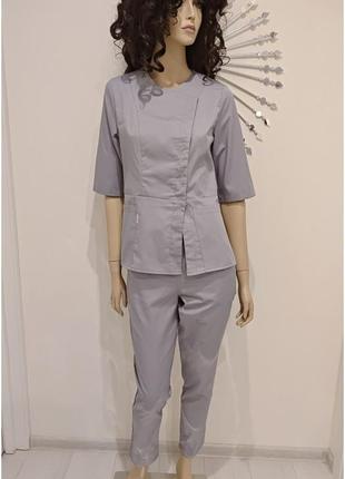 Бавовняний сірий медичний костюм модний і практичний 42-56