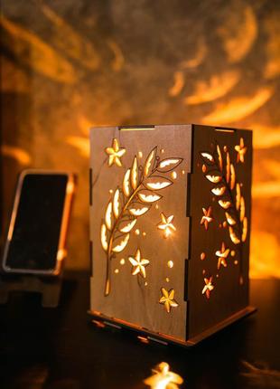 Нічник, декоративний світильник