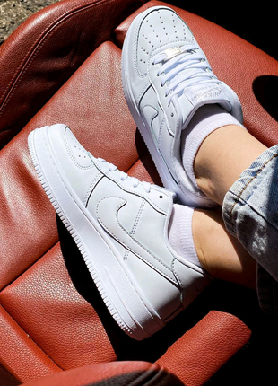 Nike air force low white