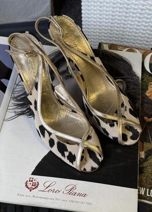 Оригинальные туфли, босоножки лео casadei 😍1 фото