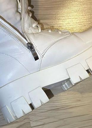 Білі чоботи із шнуровкою із натуральної шкіри2 фото