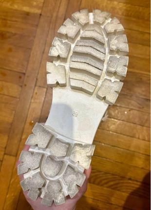 Білі чоботи із шнуровкою із натуральної шкіри4 фото