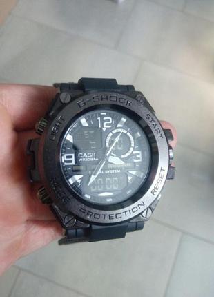 Наручний годинник casio g-shock glg-10002 фото