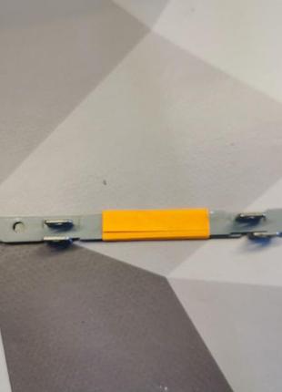 Asus u38n кріплення диска накопителя
