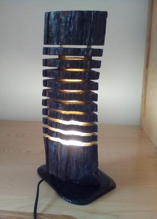 Настільна лампа з дерева(настільна лампа з дерева)1 фото