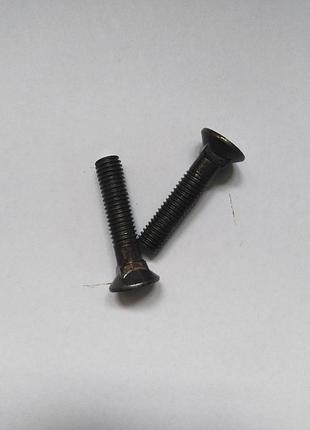 Болт м10х45х1,5 потаємний