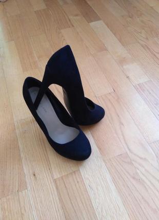 Чорні туфлі на підборах new look4 фото