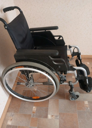 Інвалідне крісло2 фото