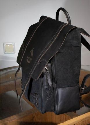 Чорний міський рюкзак, пошитий вручну з натуральної шкіри.7 фото