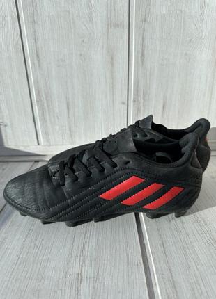 Фірмові бутси adidas.40.5