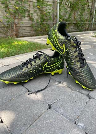 Копи nike hypervenom phatal fg